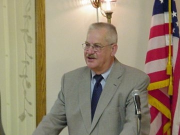 Mayor Dennis Popp.JPG