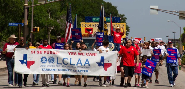 Members of District Lodge 776 and the Tarrant County (TX) chapter of LCLAA (Labor Council for Latin American Advancement) joined other labor and civil rights organization for a parade and rally celebrating the birthday of Cesar Chavez through downtown Fort Worth, TX last Saturday.