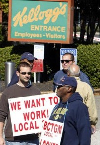 Show your support for our fellow union brothers and sisters by signing a petition telling Kellogg to lift the lockout, drop the demand for "casual labor" and negotiate a fair contract. Click here to sign the petition.