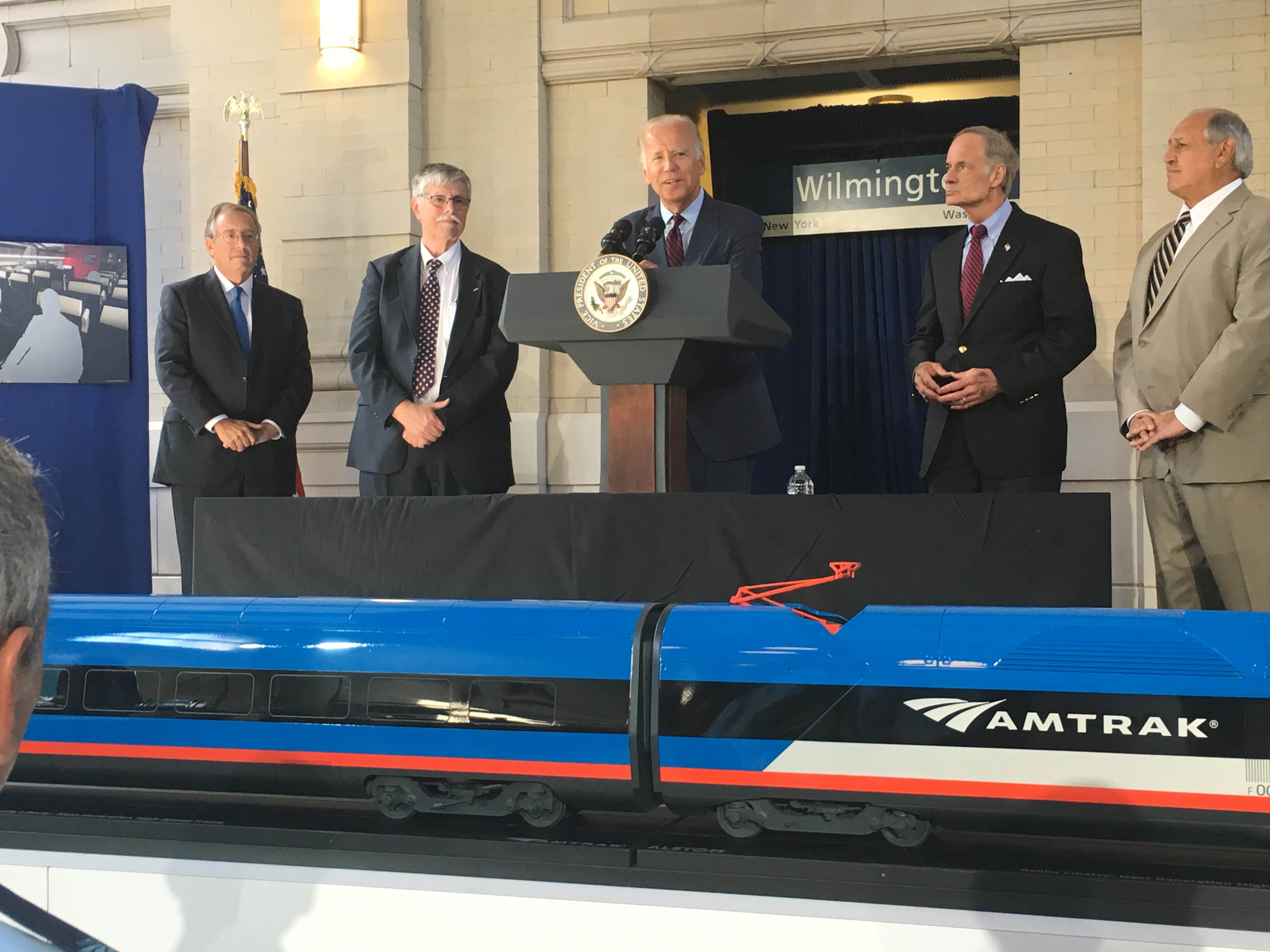 VP Biden Announces New Trainsets for Northeast Corridor