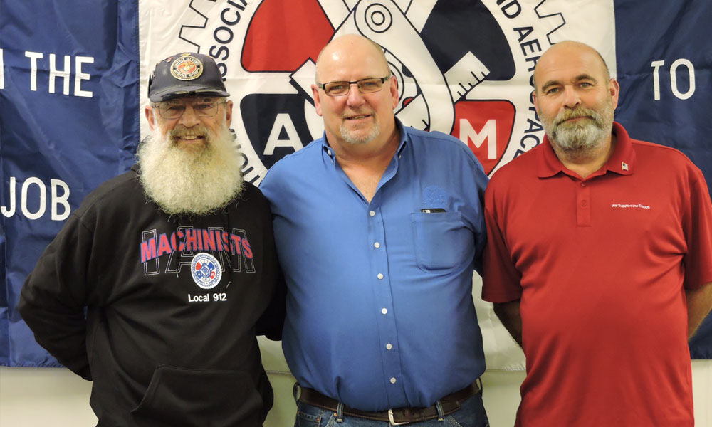 Machinists Show Giving Spirit this Holiday Season