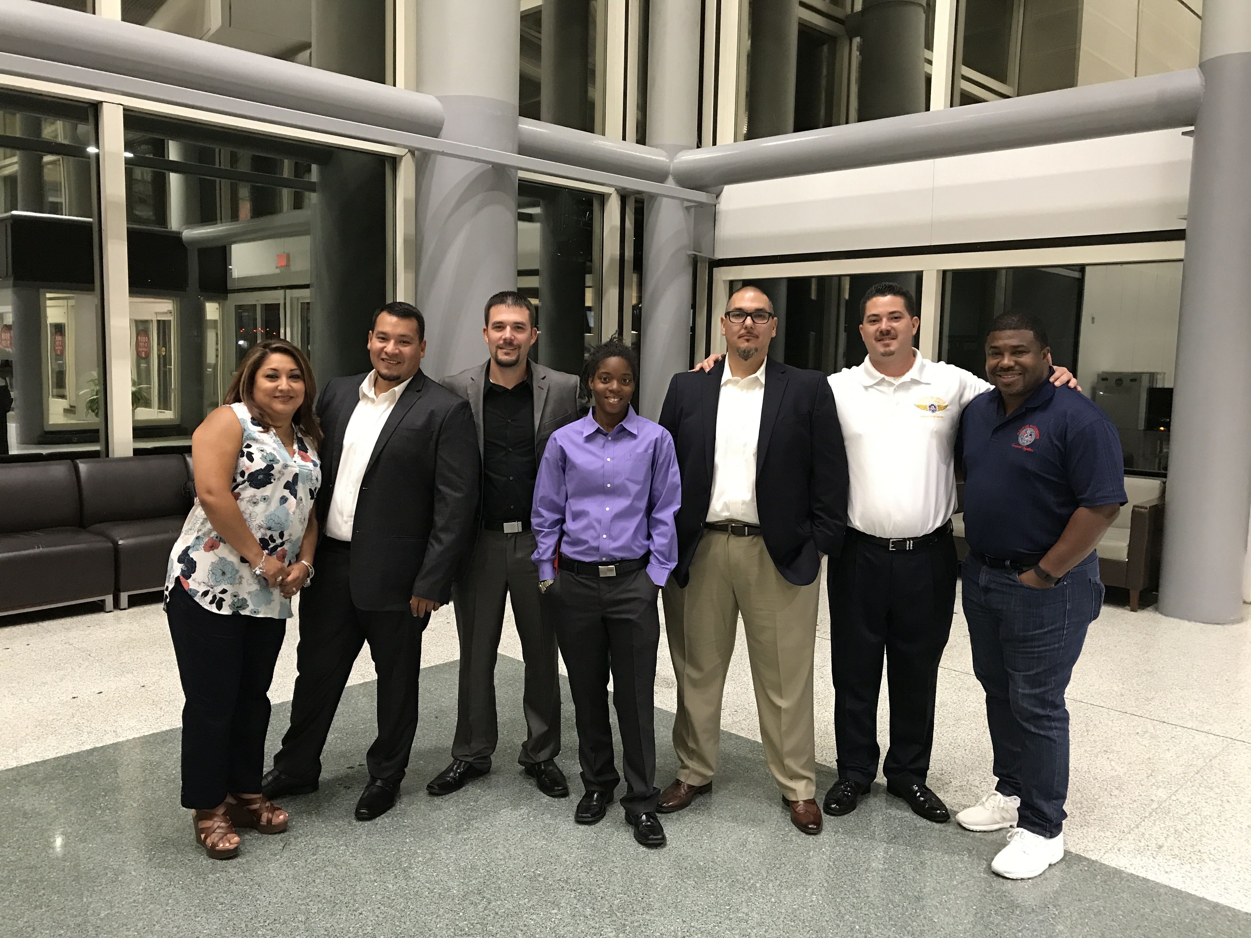 Houston Airport Workers Overwhelmingly Vote IAM Yes