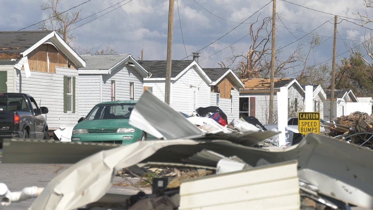 IAM Helps Hurricane Victims IAMAW