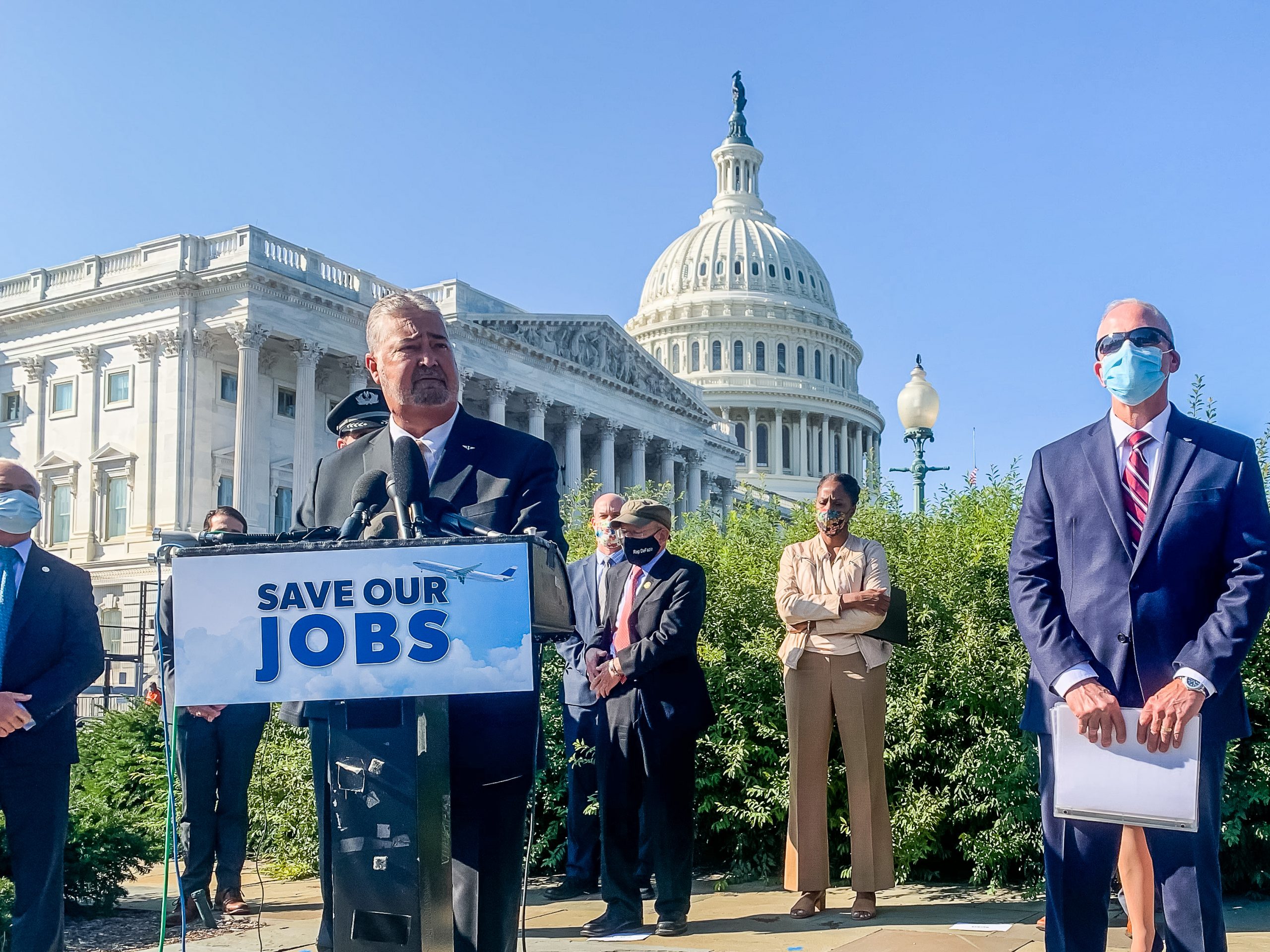 IAM Joins Airline, Labor Coalition Demanding Congress Pass Clean Payroll Support Extension Now