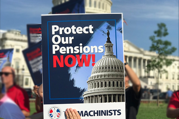 Majority Leader Schumer, IAM Led the Fight for Pension Plan Relief