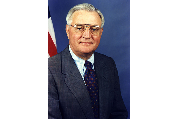 IAM Mourns Passing of Former Vice President Mondale