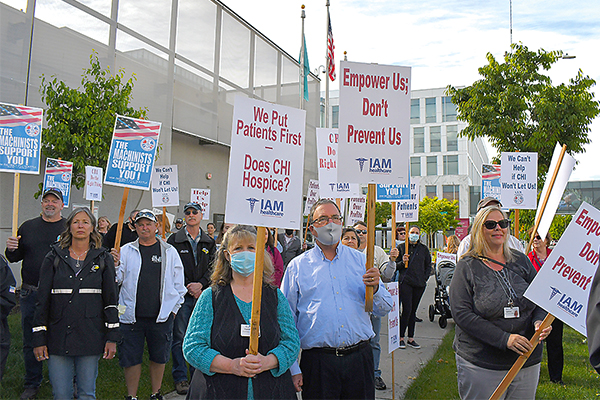 Washington State District 751 Hospice Workers Rally for First Contract