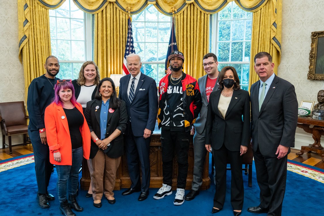 President Joe Biden, Vice President Harris, Labor Secretary Walsh Host Baltimore County Public Library Employee at White House After Hard-Fought Campaign to Join Machinists Union 