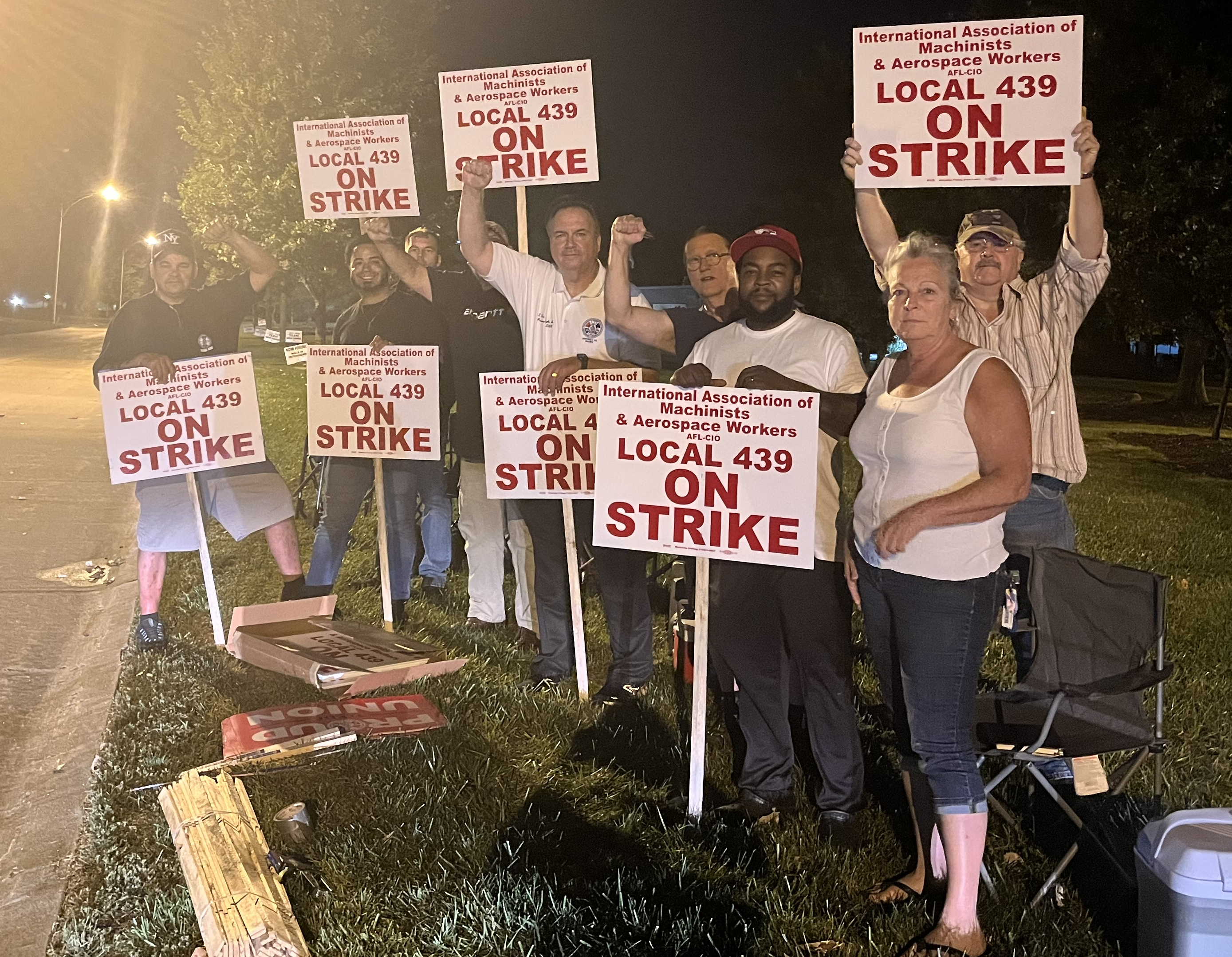 Machinists Union Members at Eberhard Manufacturing in Strongsville on Strike for Fair Contract