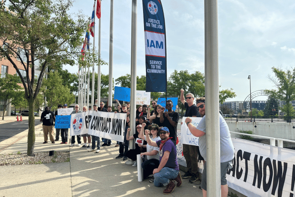 IAM Experis Video Game Workers Hold Solidarity Day of Action as First Contract Negotiations Drag On