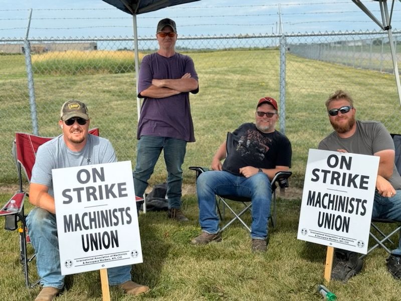 Iowa IAM Union Members at Chevron Phillips Chemical’s Performance Pipe Strike for Livable Wage