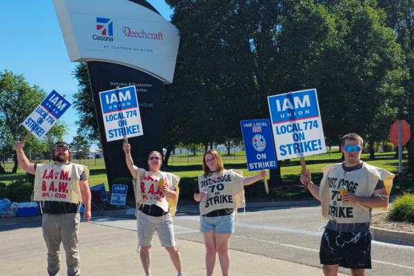 IAM Local 774 Members Demand More for Families, Wichita Community as Textron Aviation Strike Enters Second Week