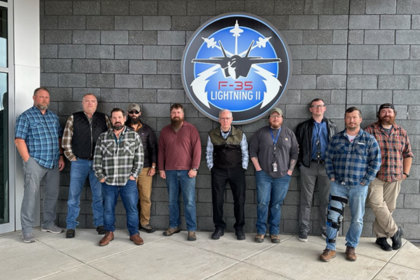 15 F-35 Instructor Pilots and Simulator Technicians Vote Unanimously to Join IAM