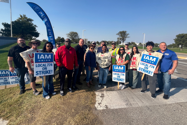 Together We are Unstoppable: IAM Leadership Gives Boost to Local 774 Textron Strike Lines