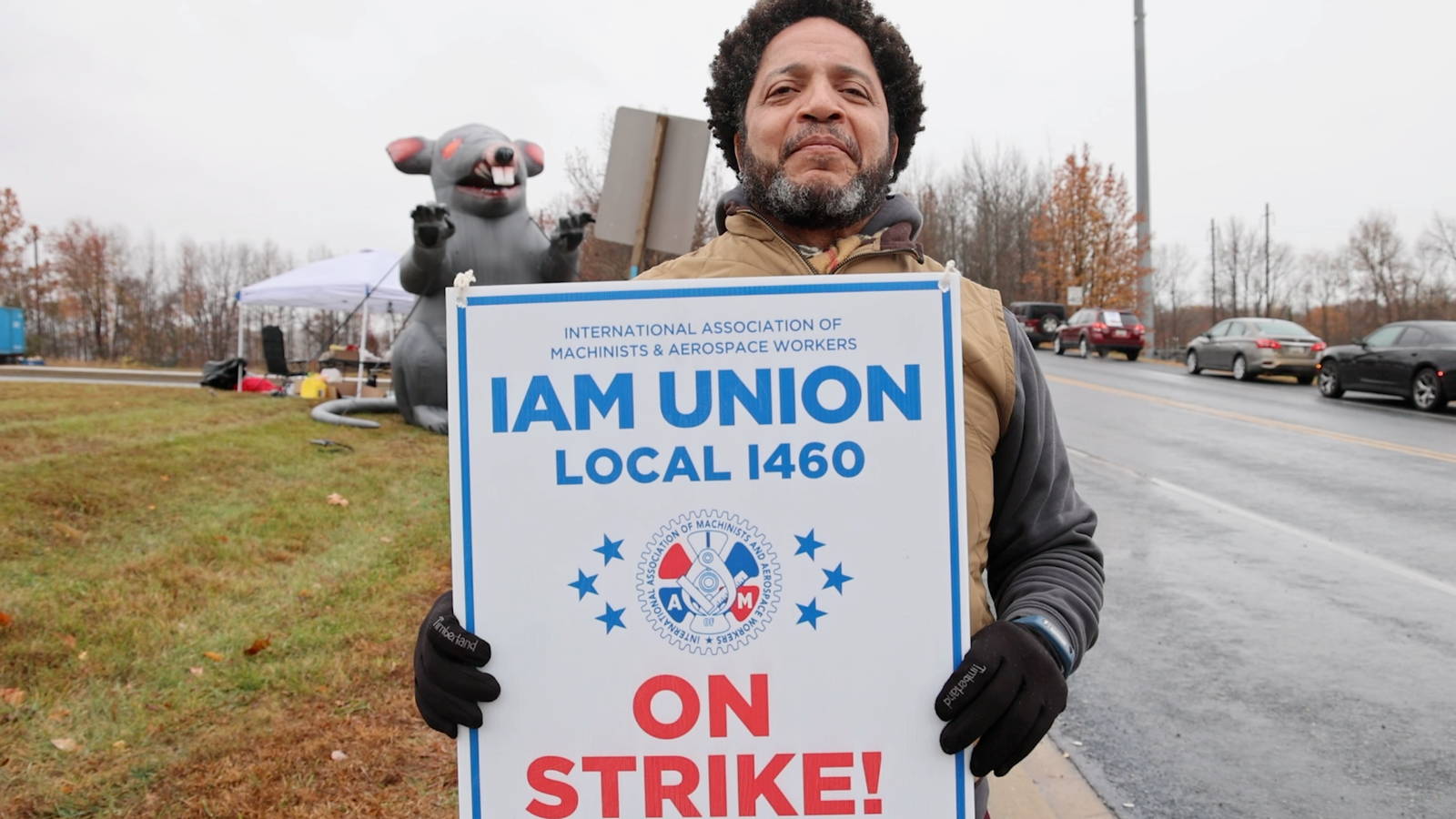 U.S. Sen. Chris Van Hollen Stands in Support of Striking IAM Union Members at Maryland IKEA Facility