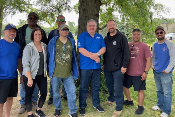 IAM Midwest Territory General Vice President Joins Striking Local 701 Members on Arrow Gear Picket Line