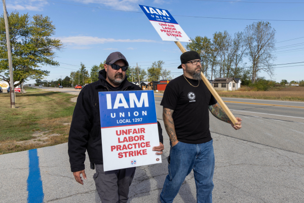 IAM Local 1297 Members Stand Strong for Fairness and the Future of Toledo’s Glass Industry
