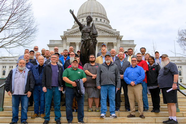 IAM Union Members Gather to Bolster Political Action and Solidarity in Wisconsin