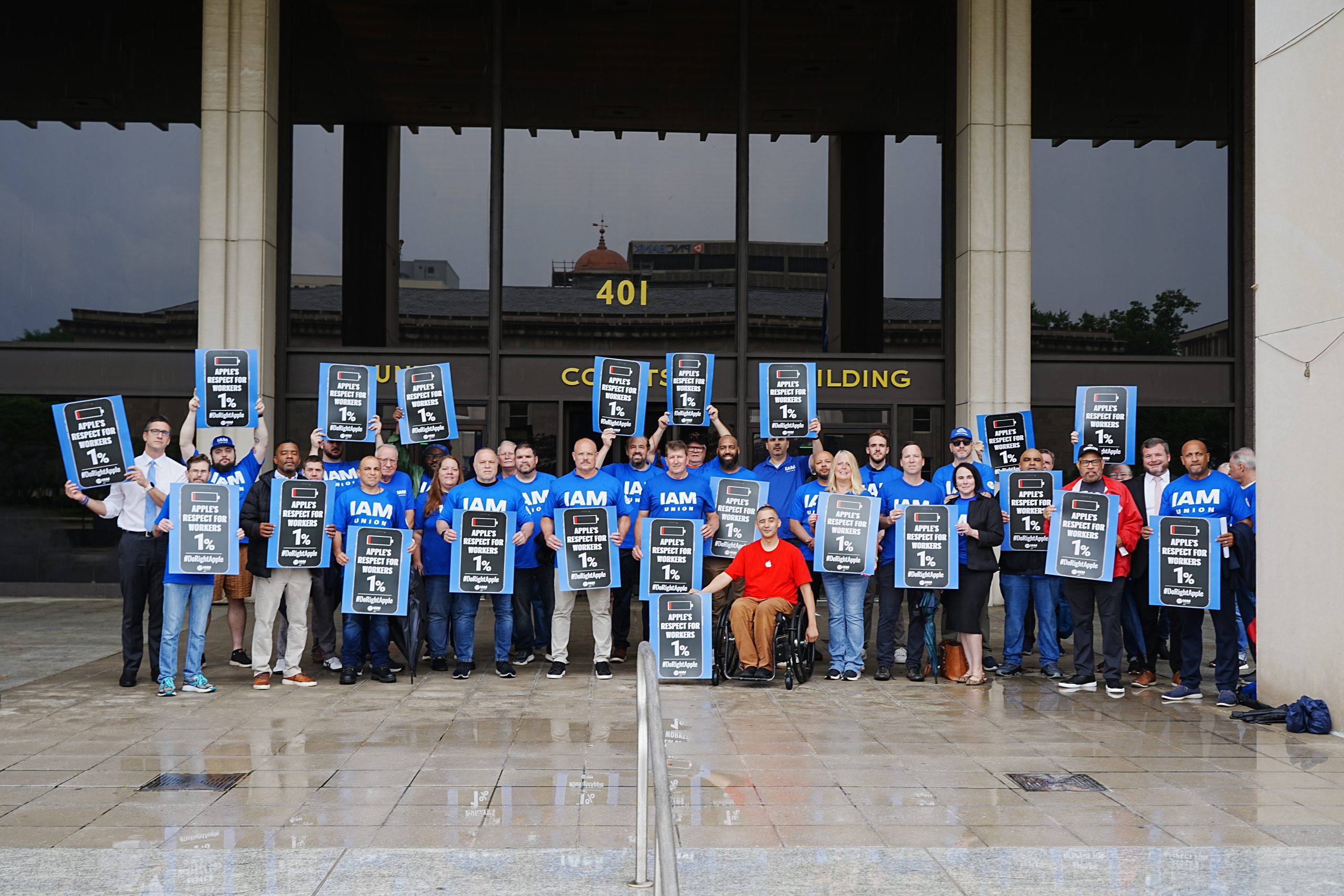 Apple Under Fire: Congressional Labor Caucus Calls for NLRB Investigation into Tech Giant’s Treatment of Unionized Towson Workers