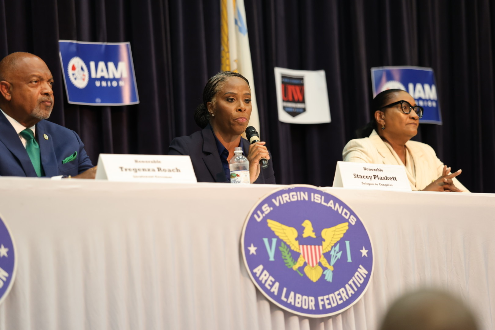 IAM Union Members Hear from Gubernatorial Candidates as Union Power Grows in U.S. Virgin Islands