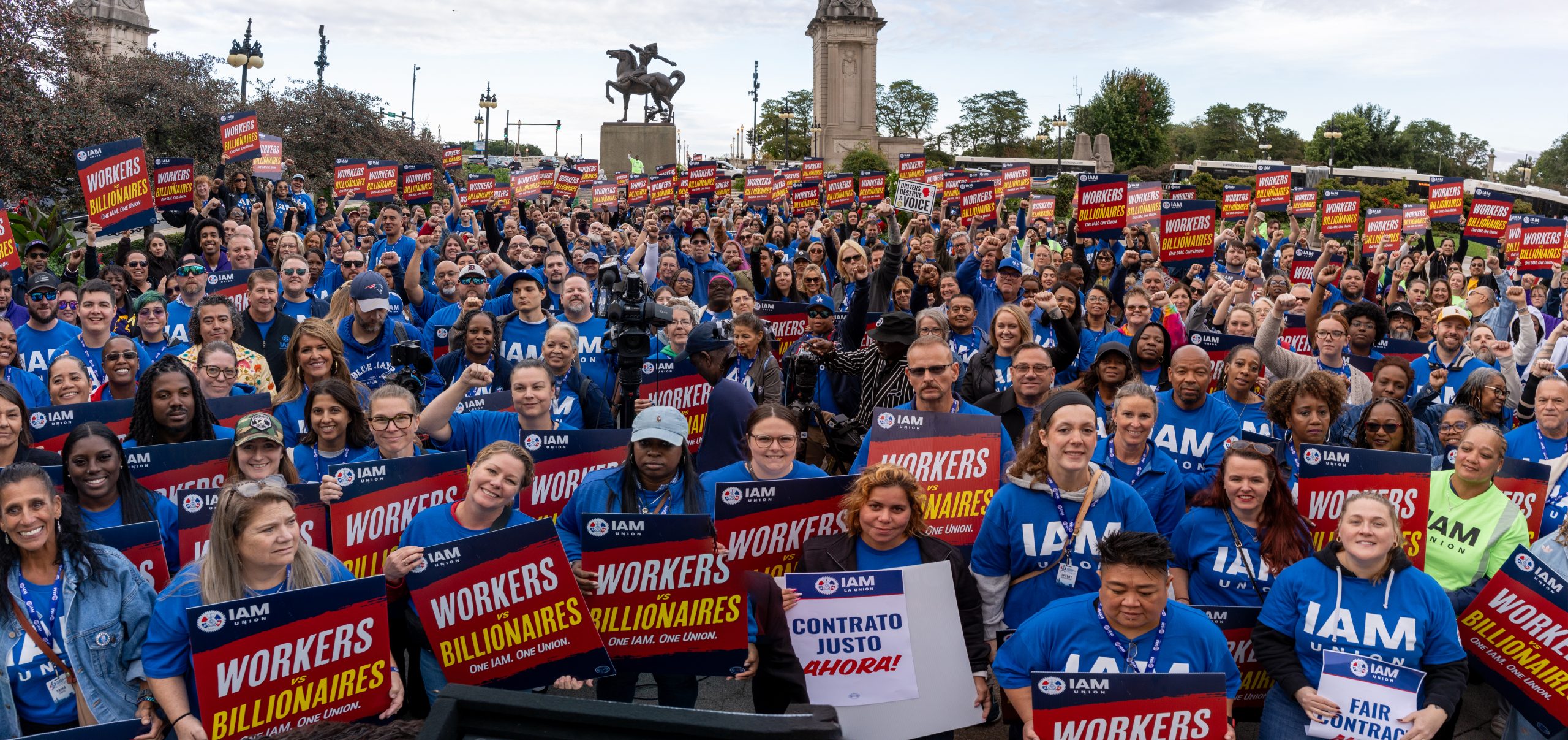 IAM Women’s and Young Workers Delegates, Chicago Labor Show Up Strong for Workers vs. Billionaires Rally in Chicago